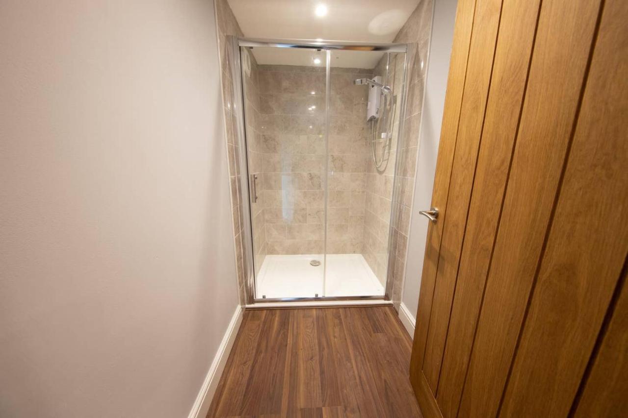 Moors Wood Relaxing ,Tranquil Retreat With Hot Tub Villa Chippenham  Exteriör bild